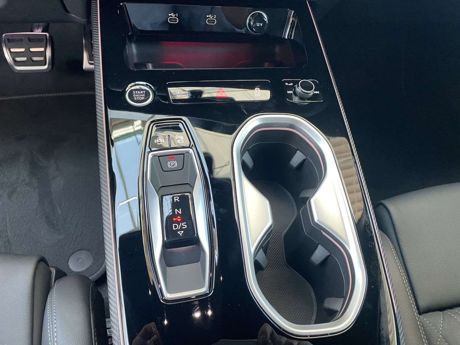Audi - A6 Avant_13