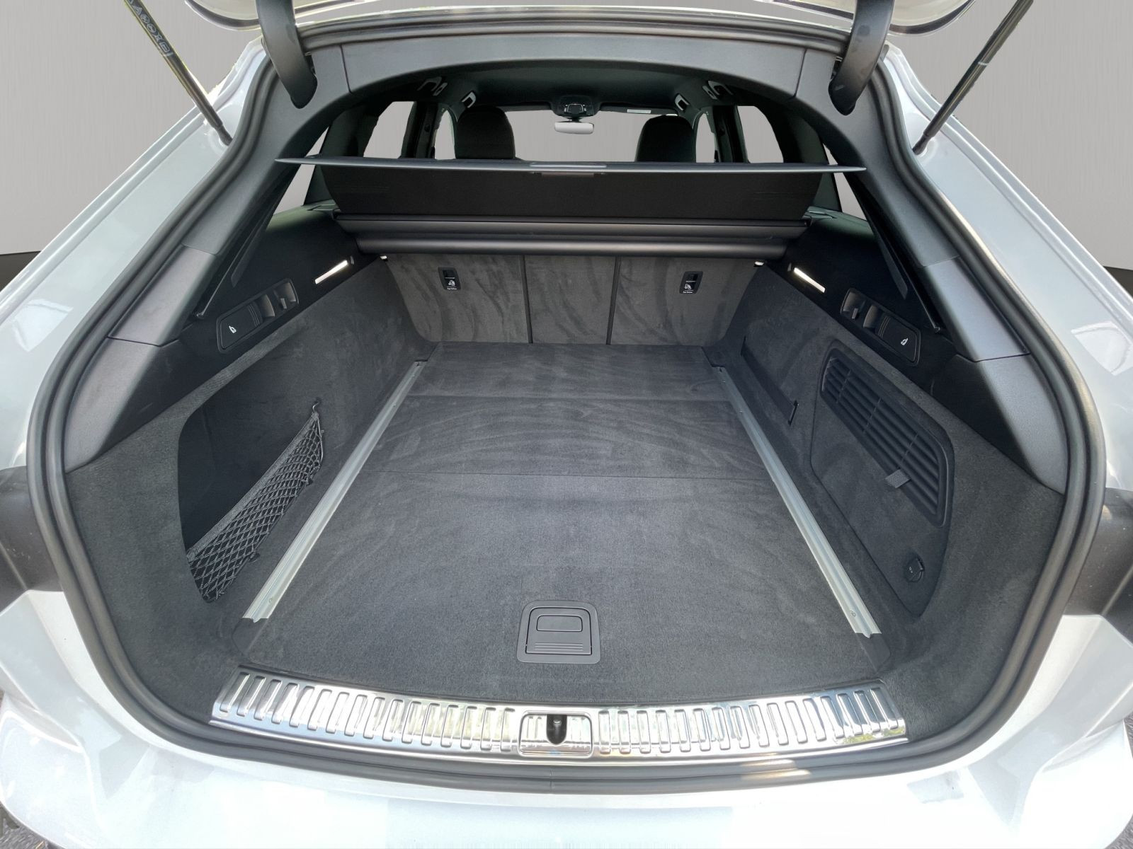 Audi - A6 Avant_18