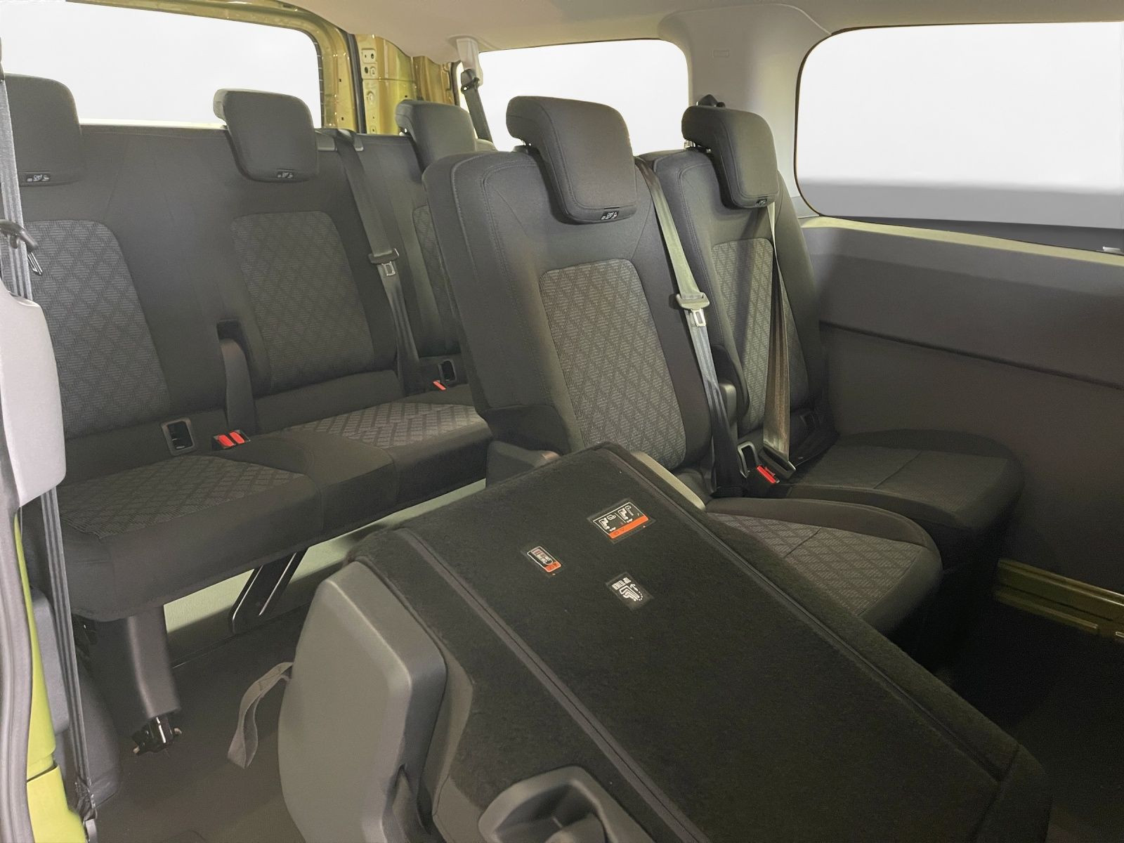 Volkswagen - Transporter Kombi_15