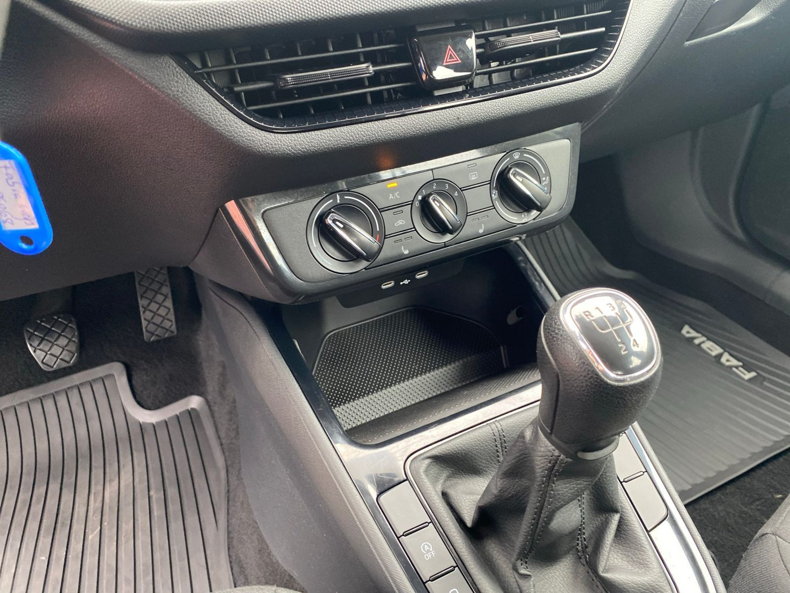 Škoda - Fabia_16