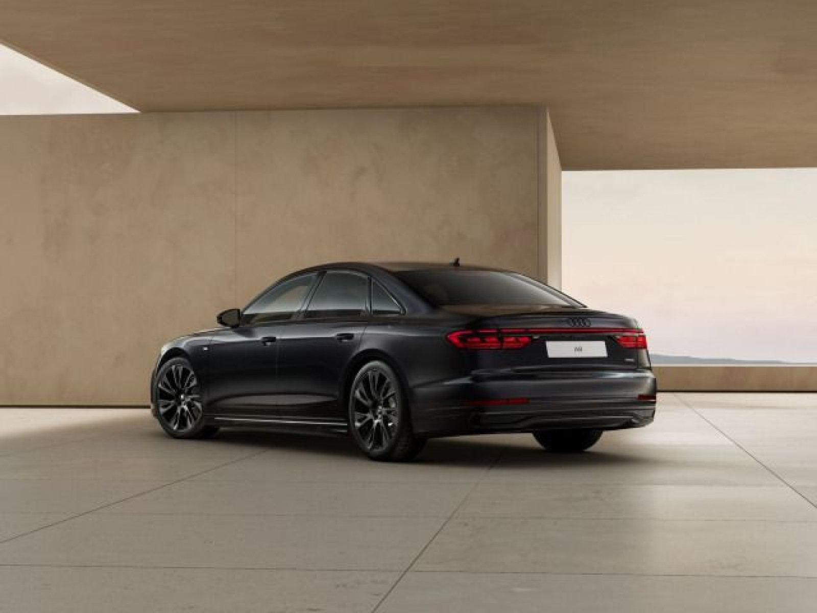 Audi - A8_3