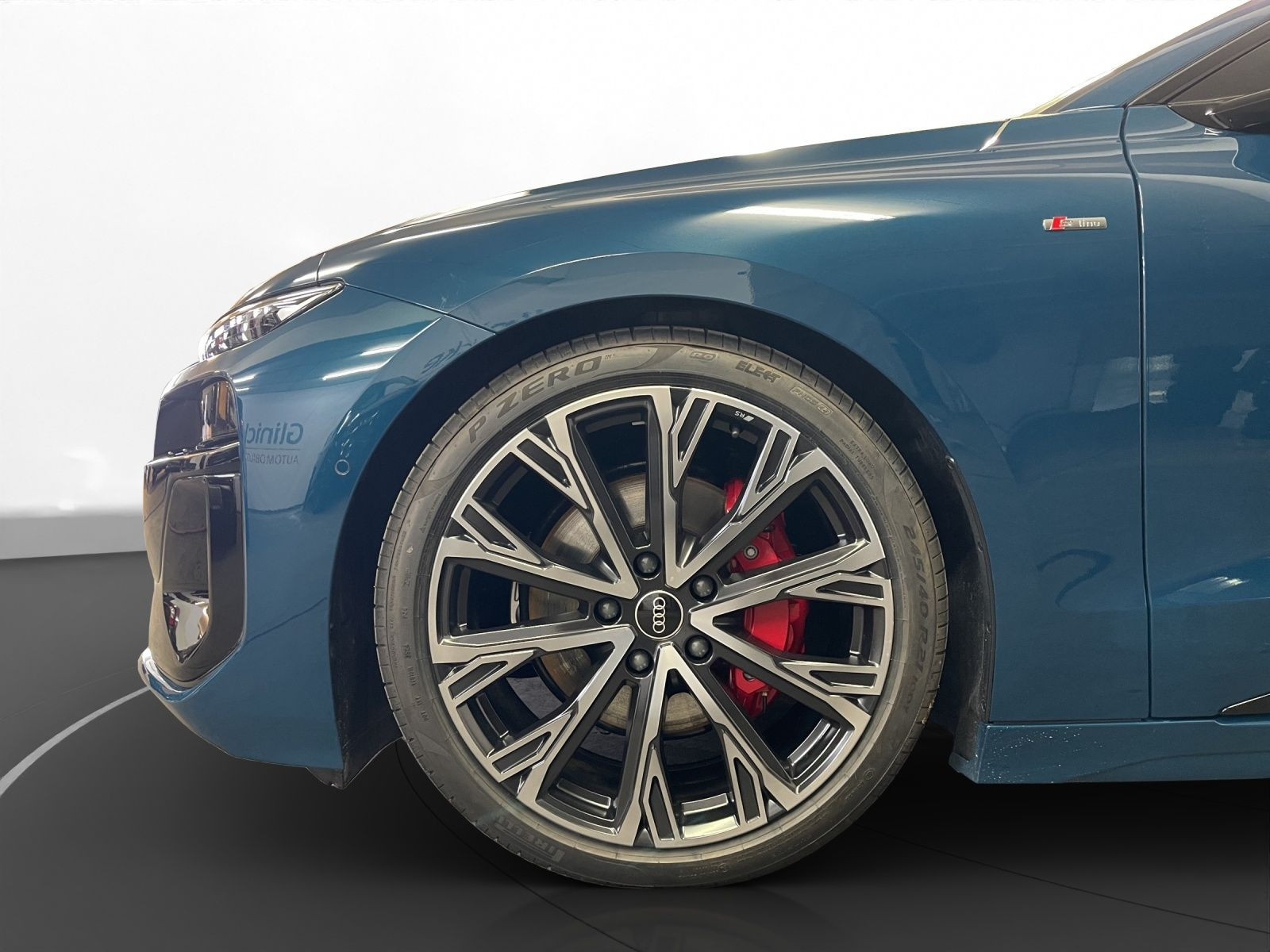 Audi - A6 Avant e-tron_13