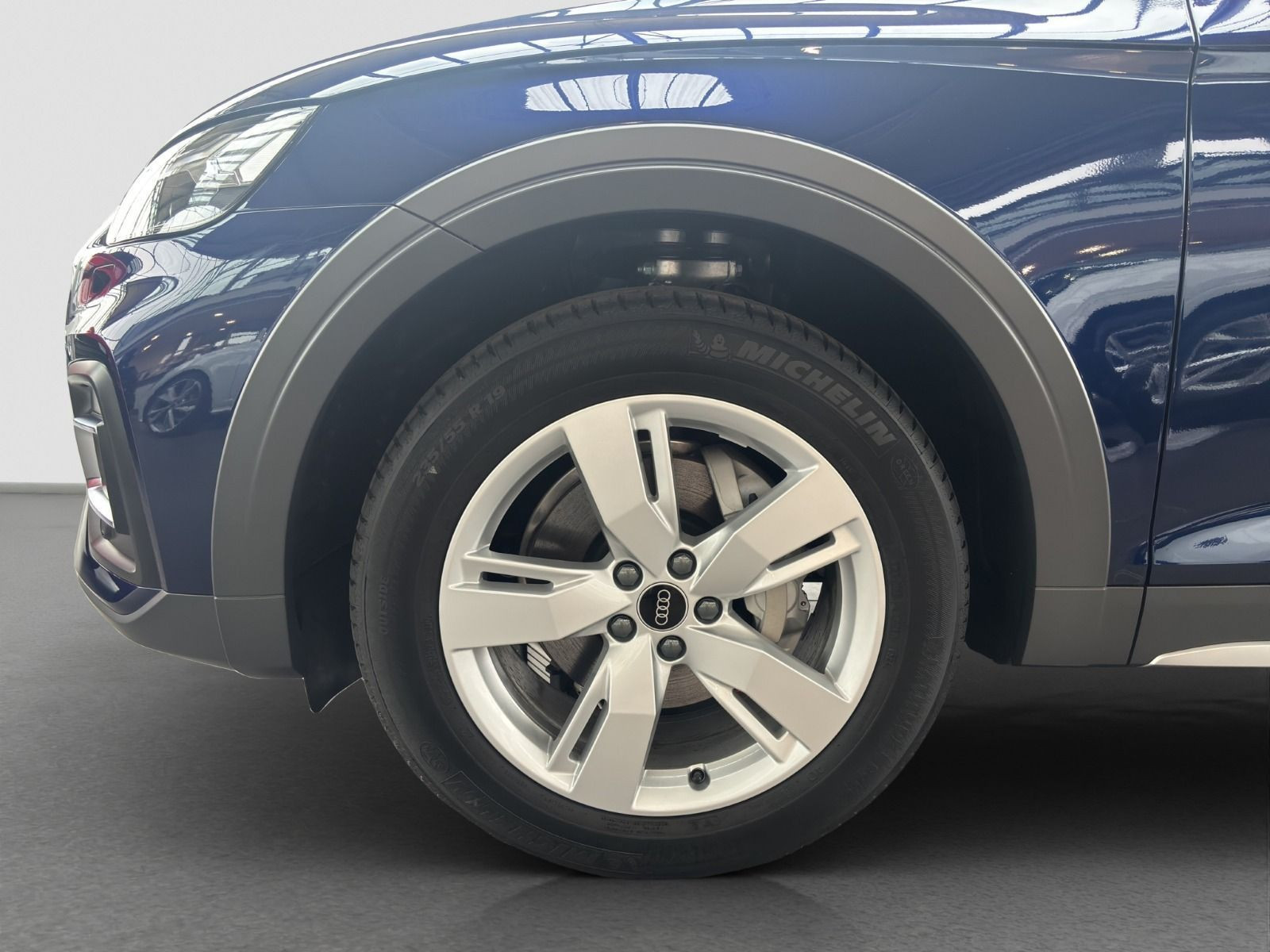 Audi - Q5_25