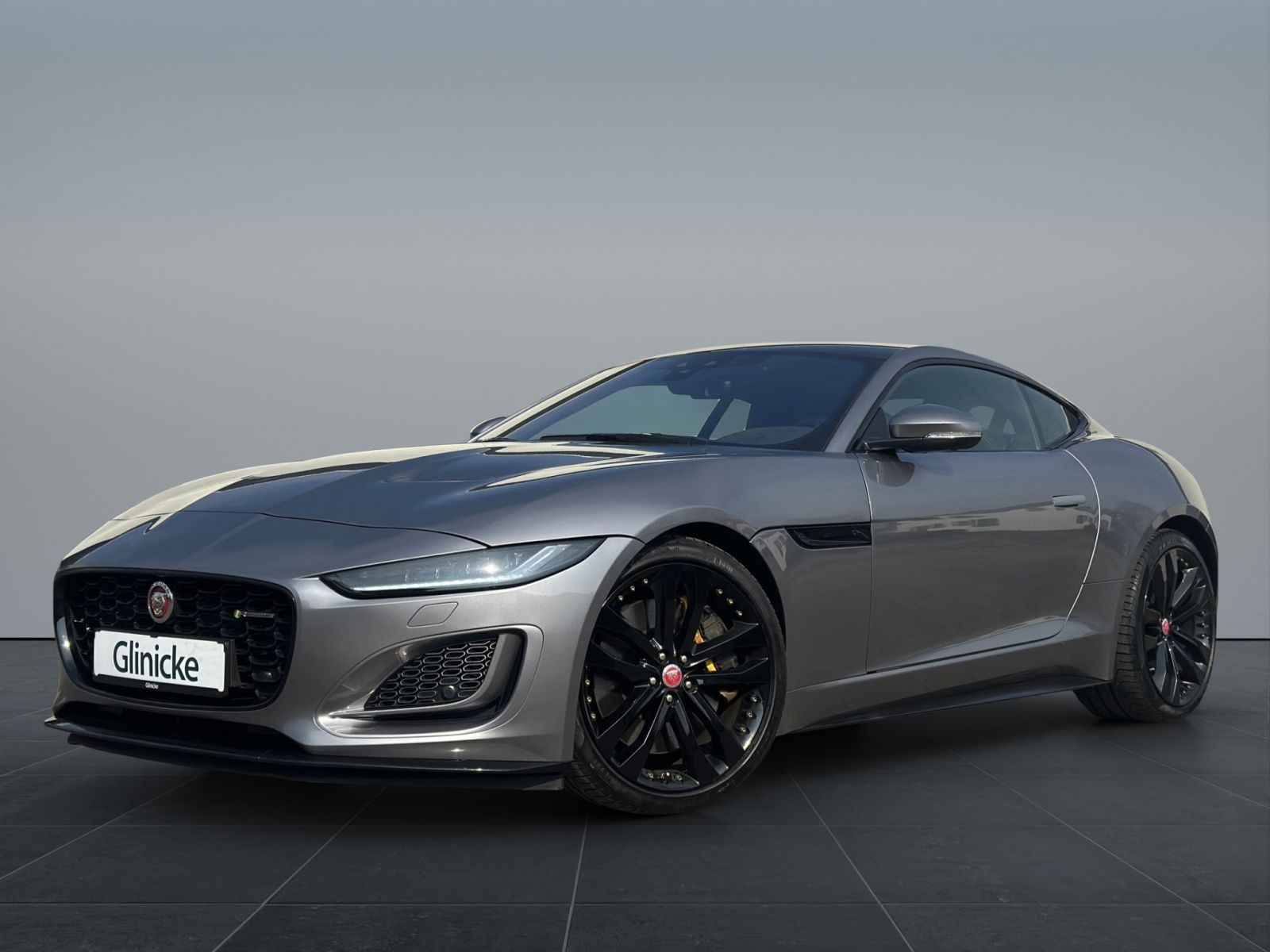 F-TYPE P450 V8 R-Dynamic Black AWD KlimaPack Pano