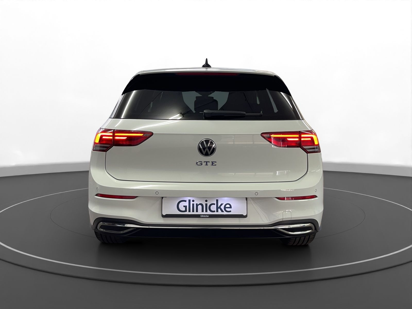 Volkswagen - Golf_5