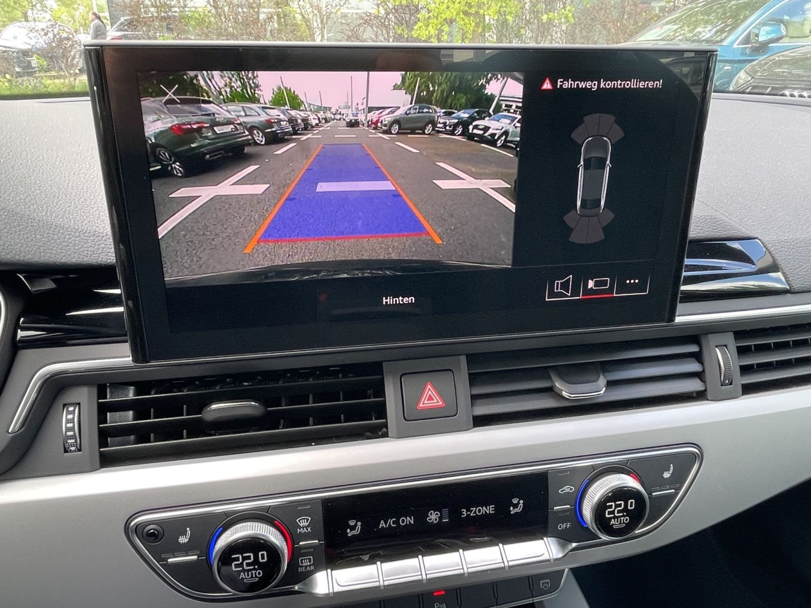 Audi - A4 Limousine_22