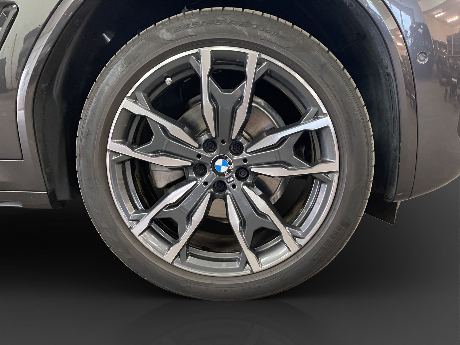 BMW - X3_13