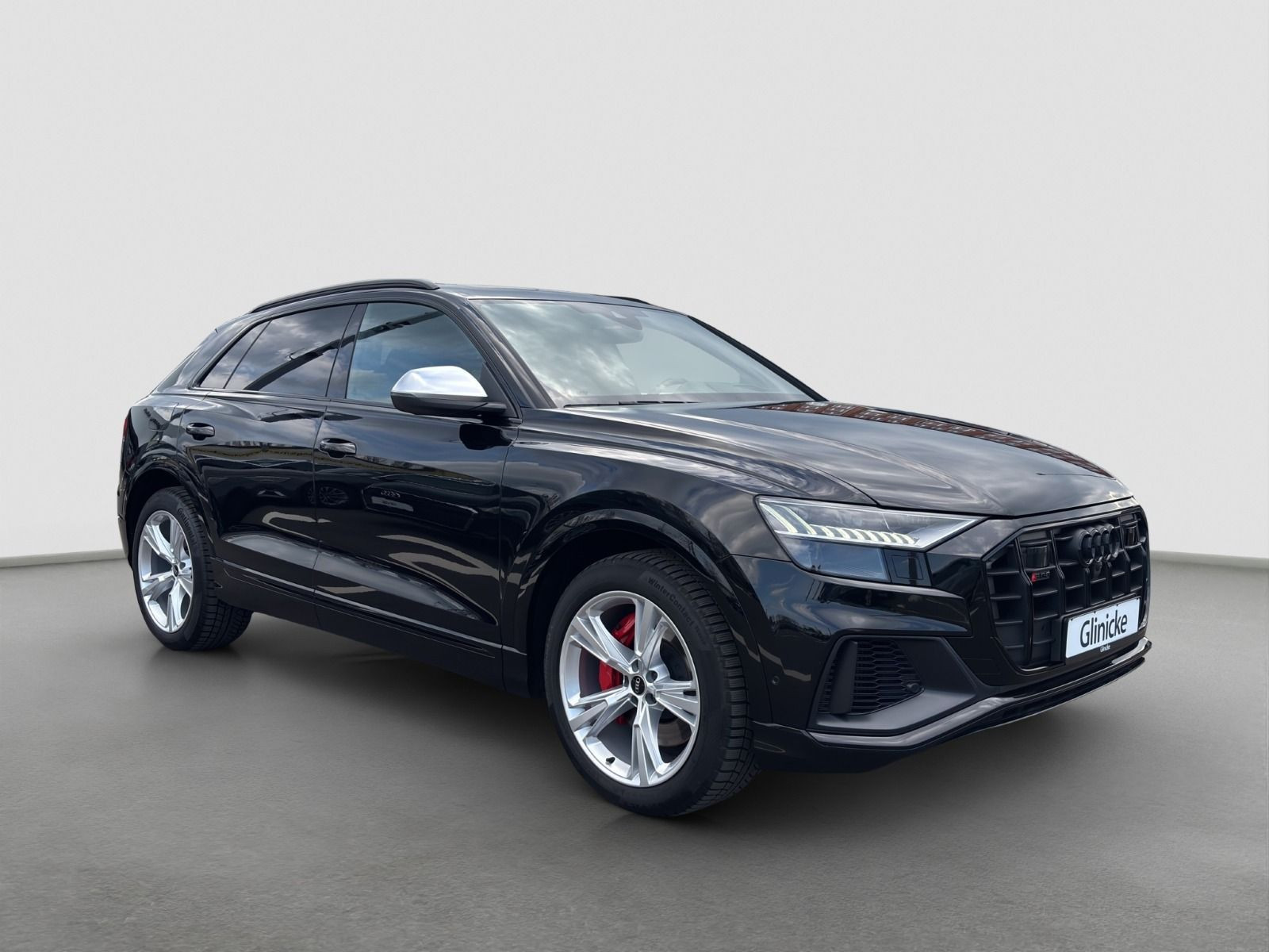 Audi - SQ8_7