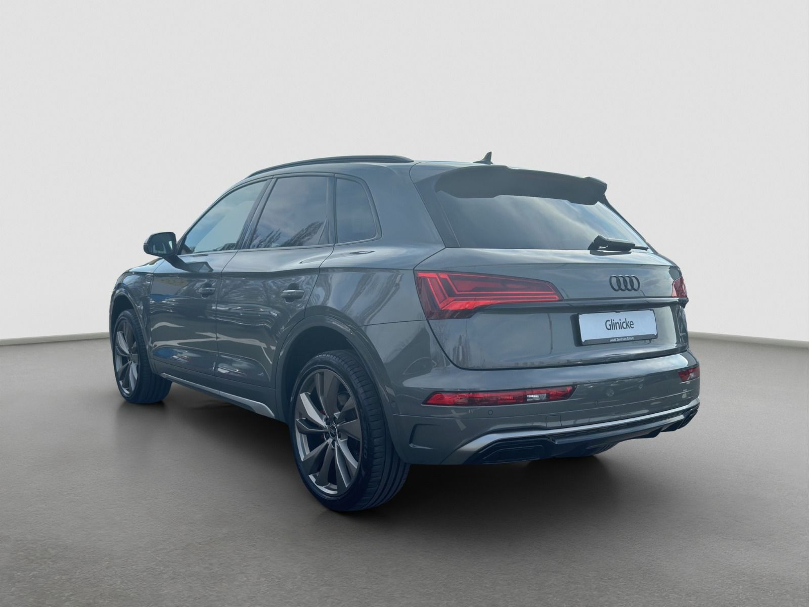 Audi - Q5_4