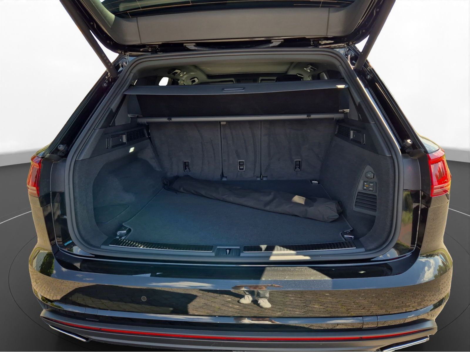 Volkswagen - Touareg_10