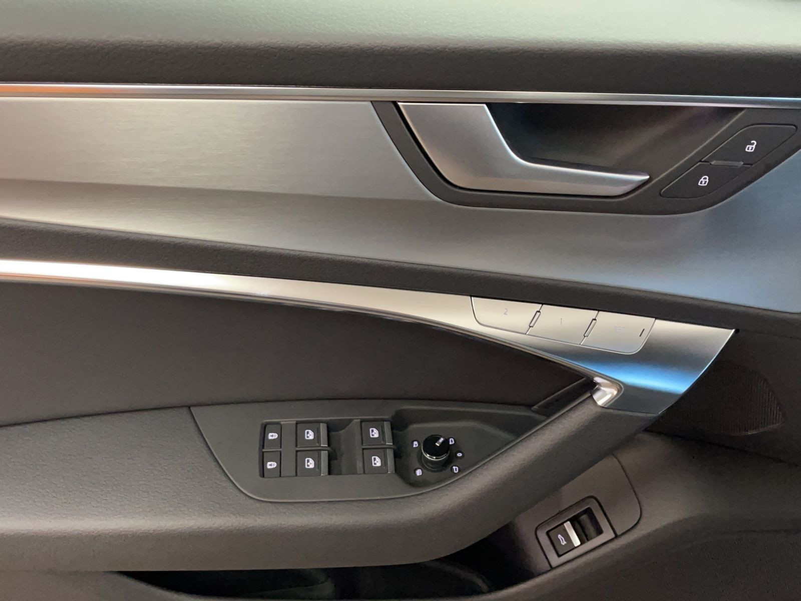 Audi - S6 Avant_15