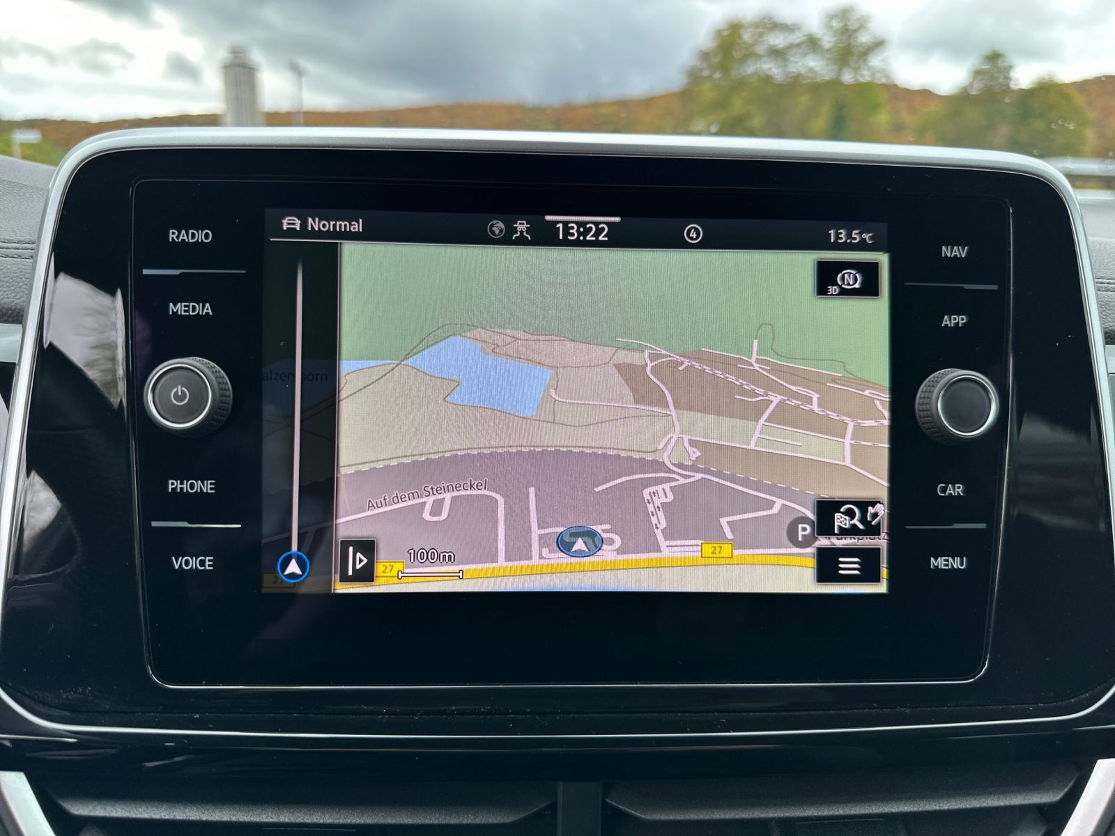 Volkswagen - T-Roc_12