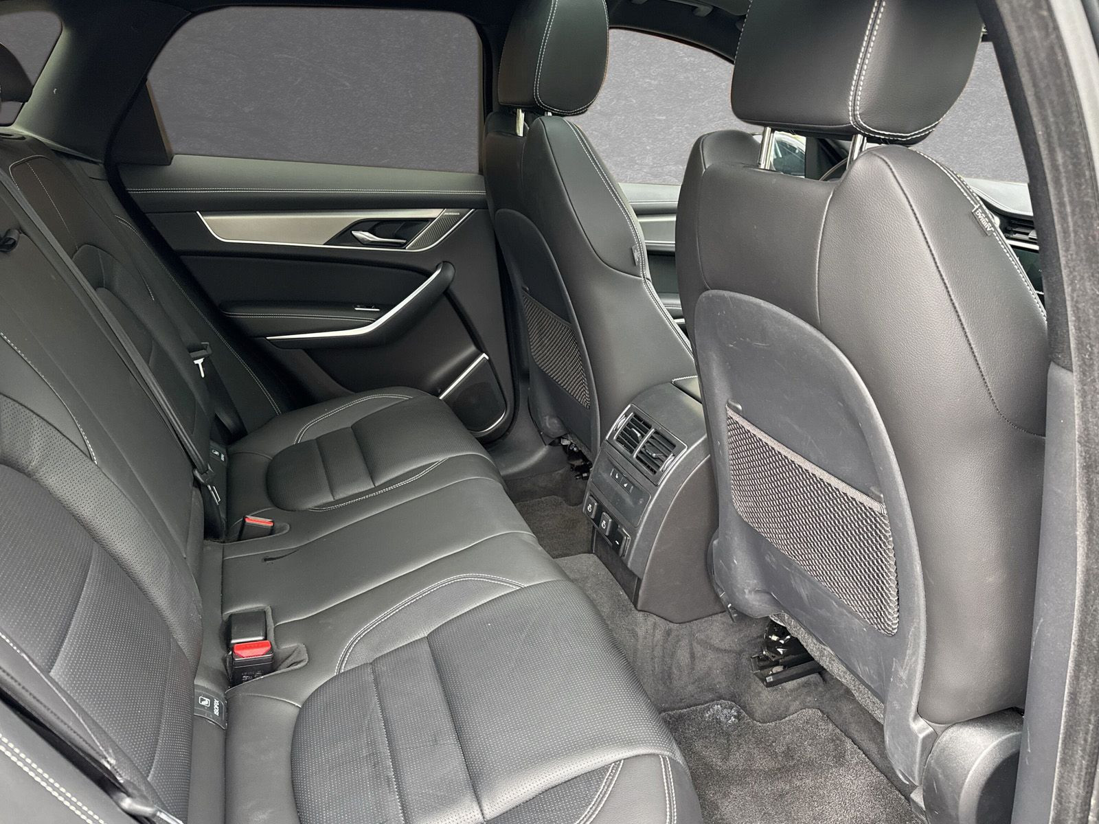 Jaguar - F-Pace_5 Jaguar - F-Pace_5