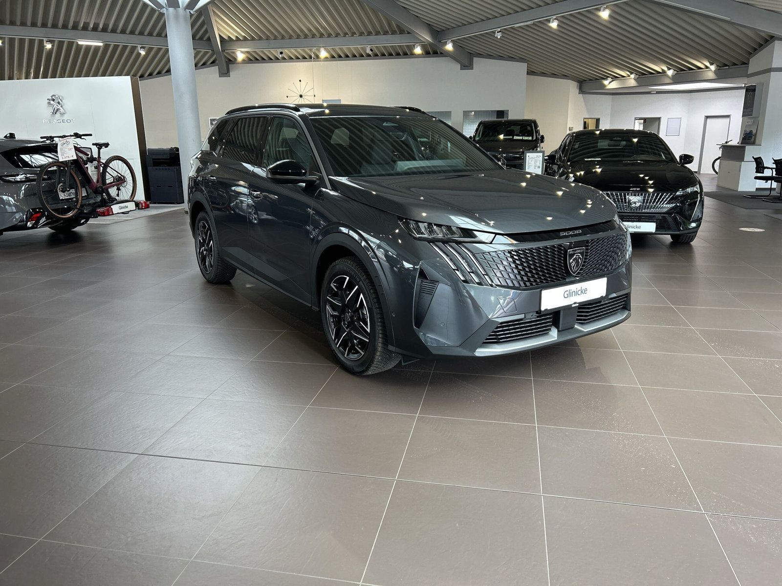 Peugeot - 5008_6