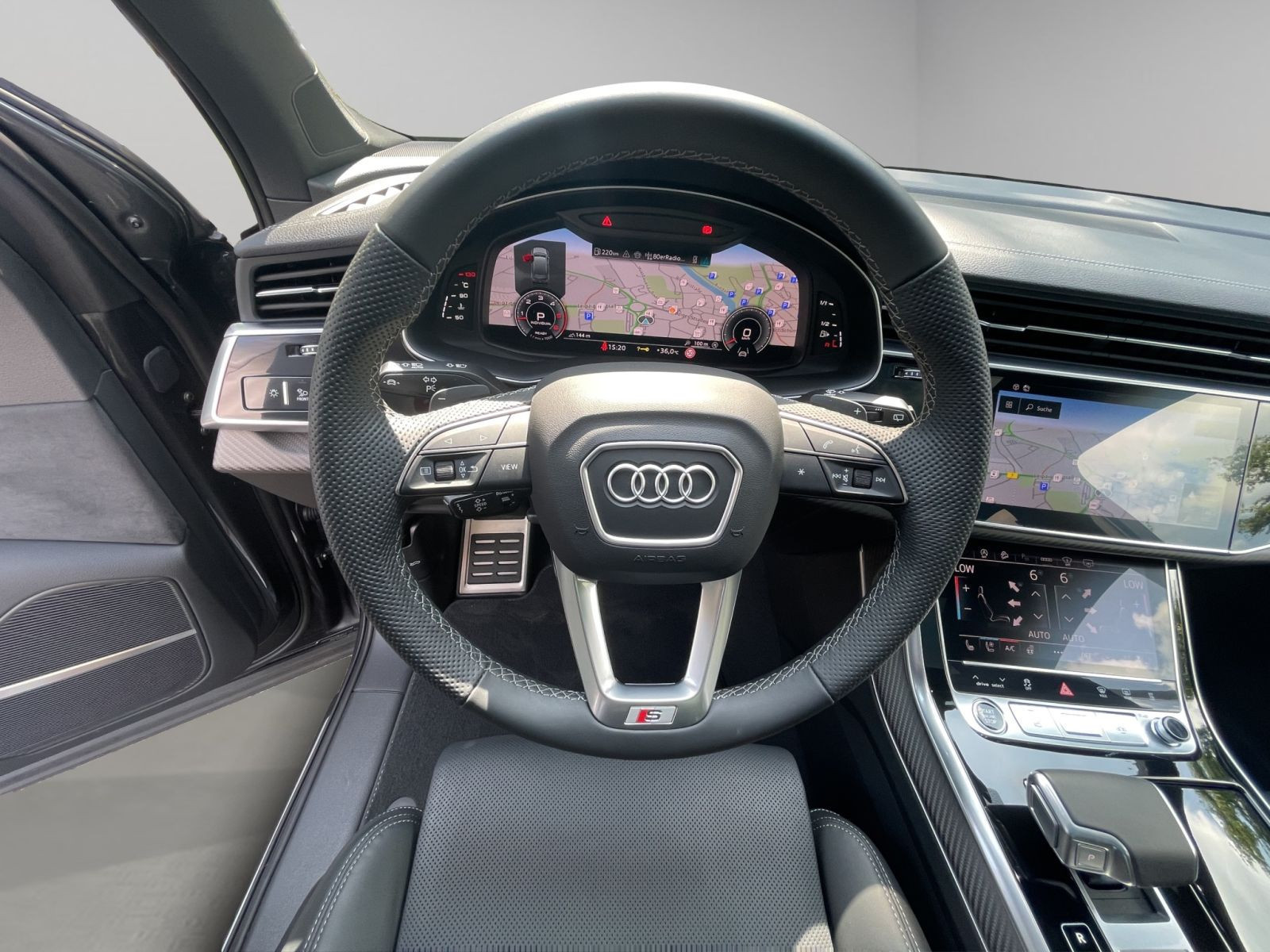 Audi - Q7_10