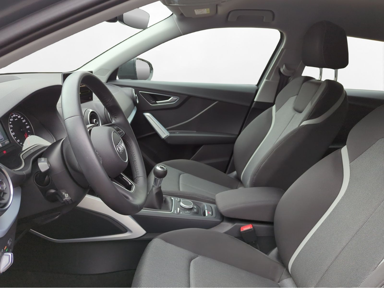 Audi - Q2_4