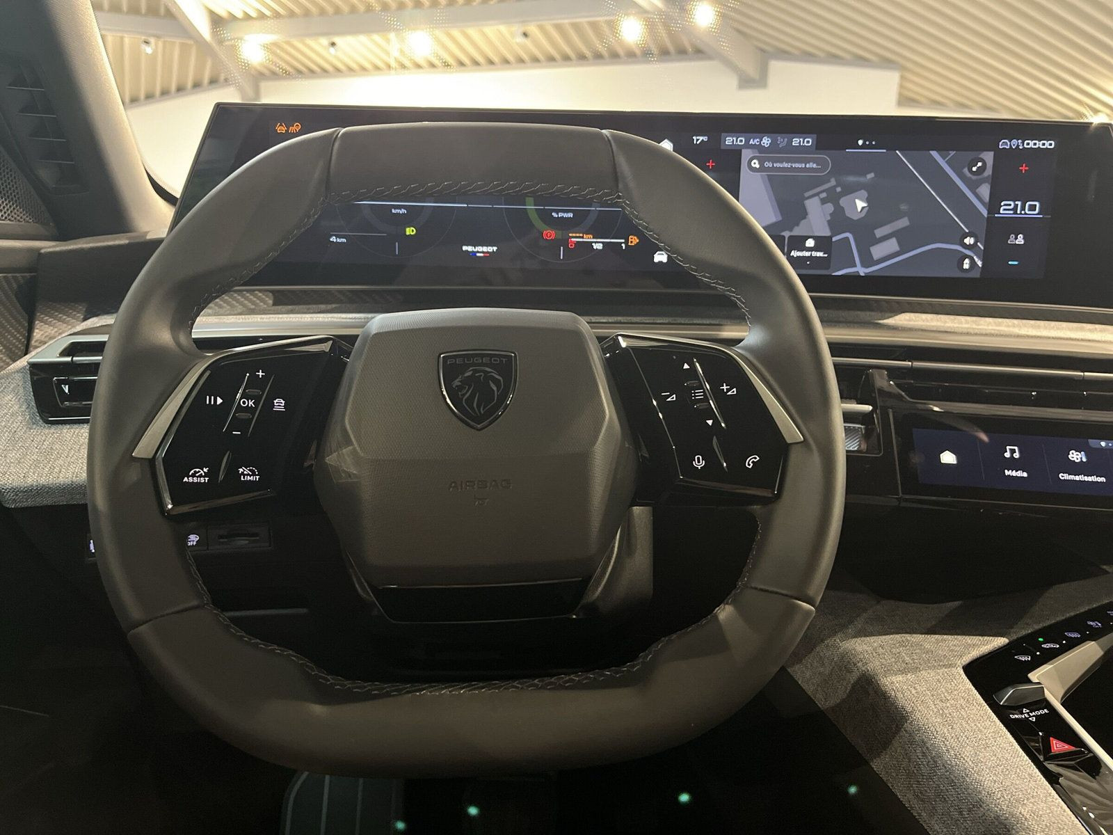 Peugeot - 5008_8