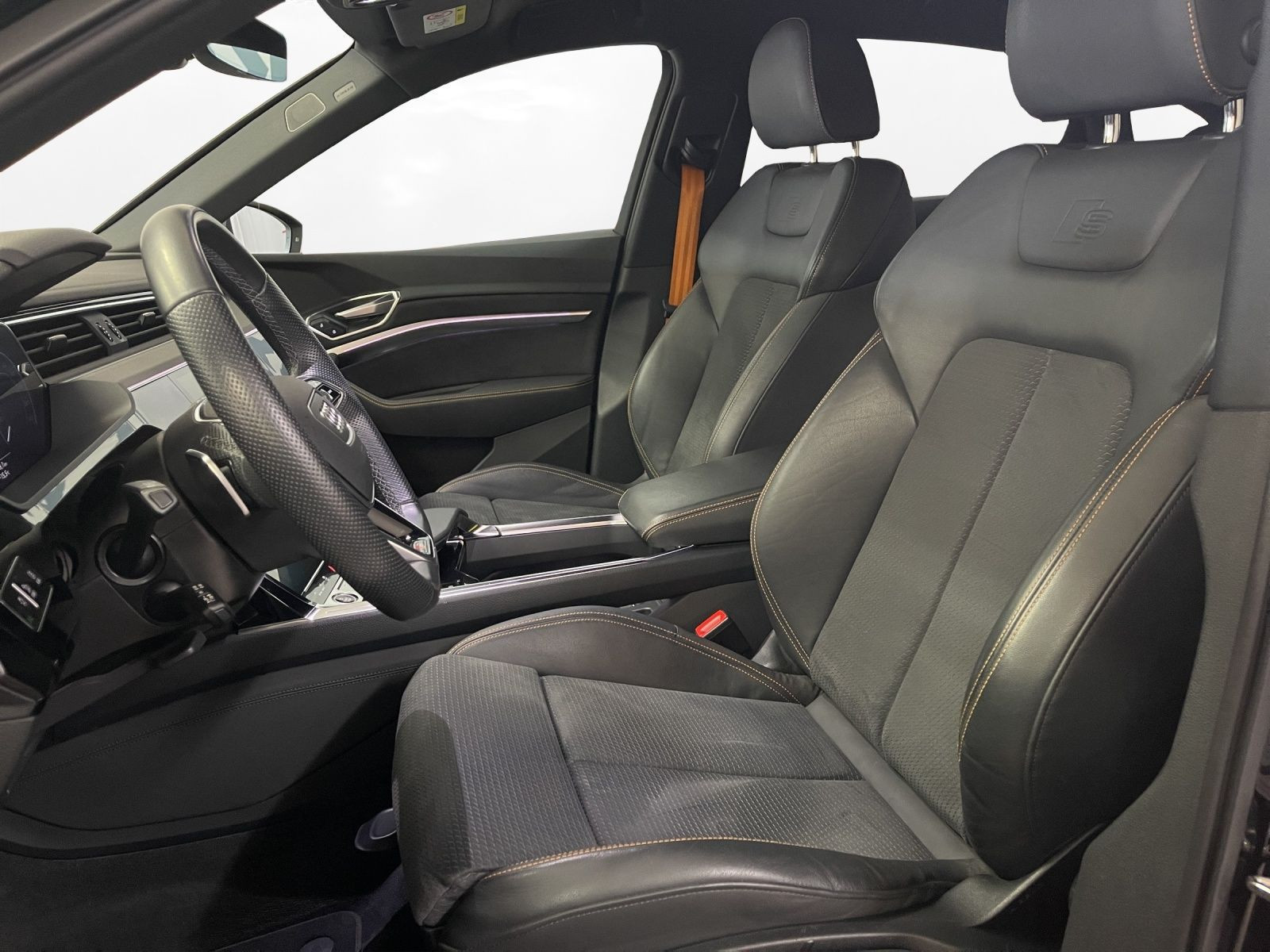 Audi - e-tron Sportback_17