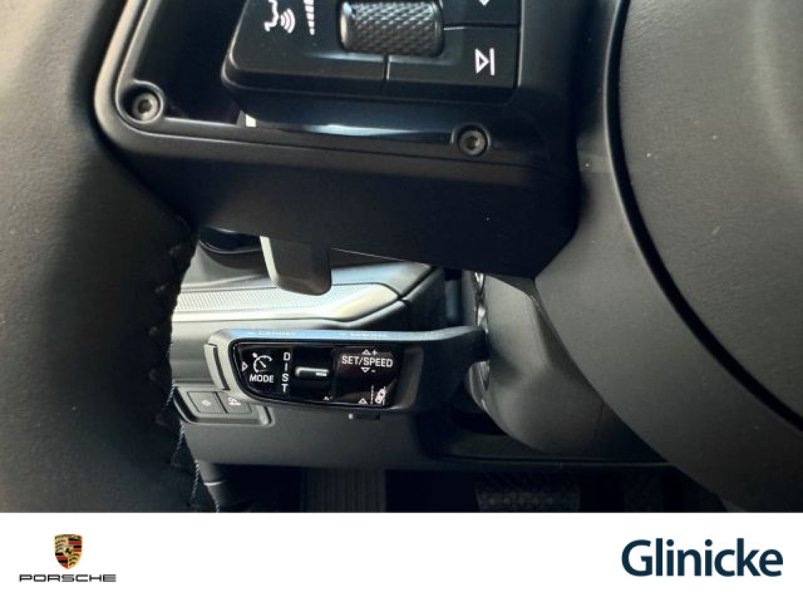 Porsche - Cayenne_30