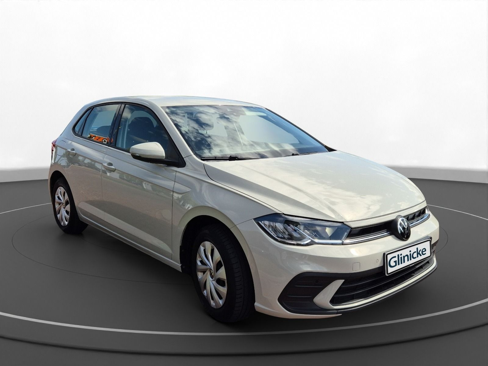 Volkswagen - Polo_14
