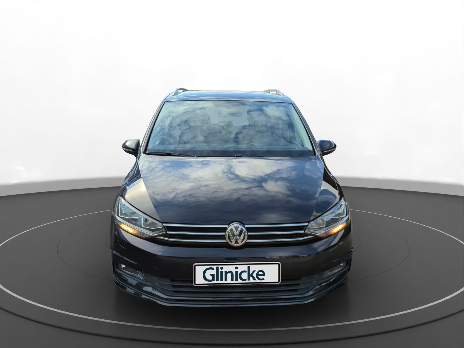 Volkswagen - Touran_15