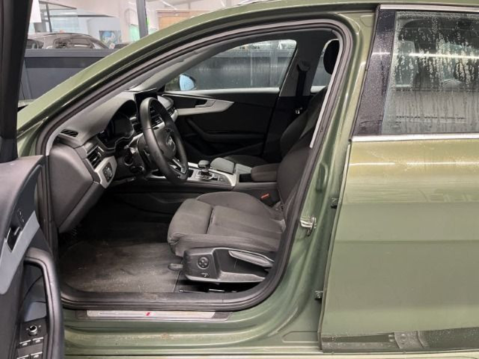 Audi - A4 Avant_17