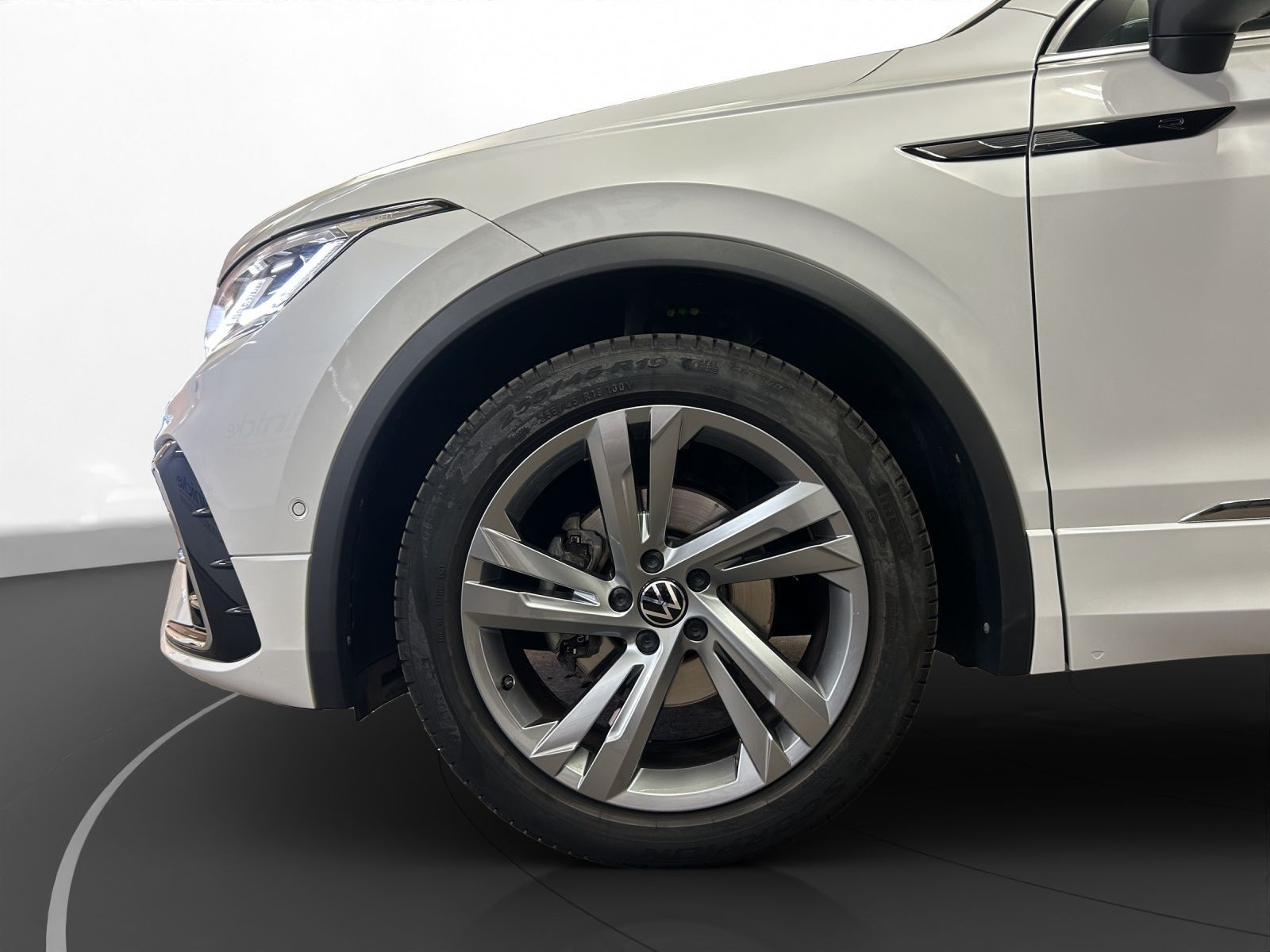 Volkswagen - Tiguan_11