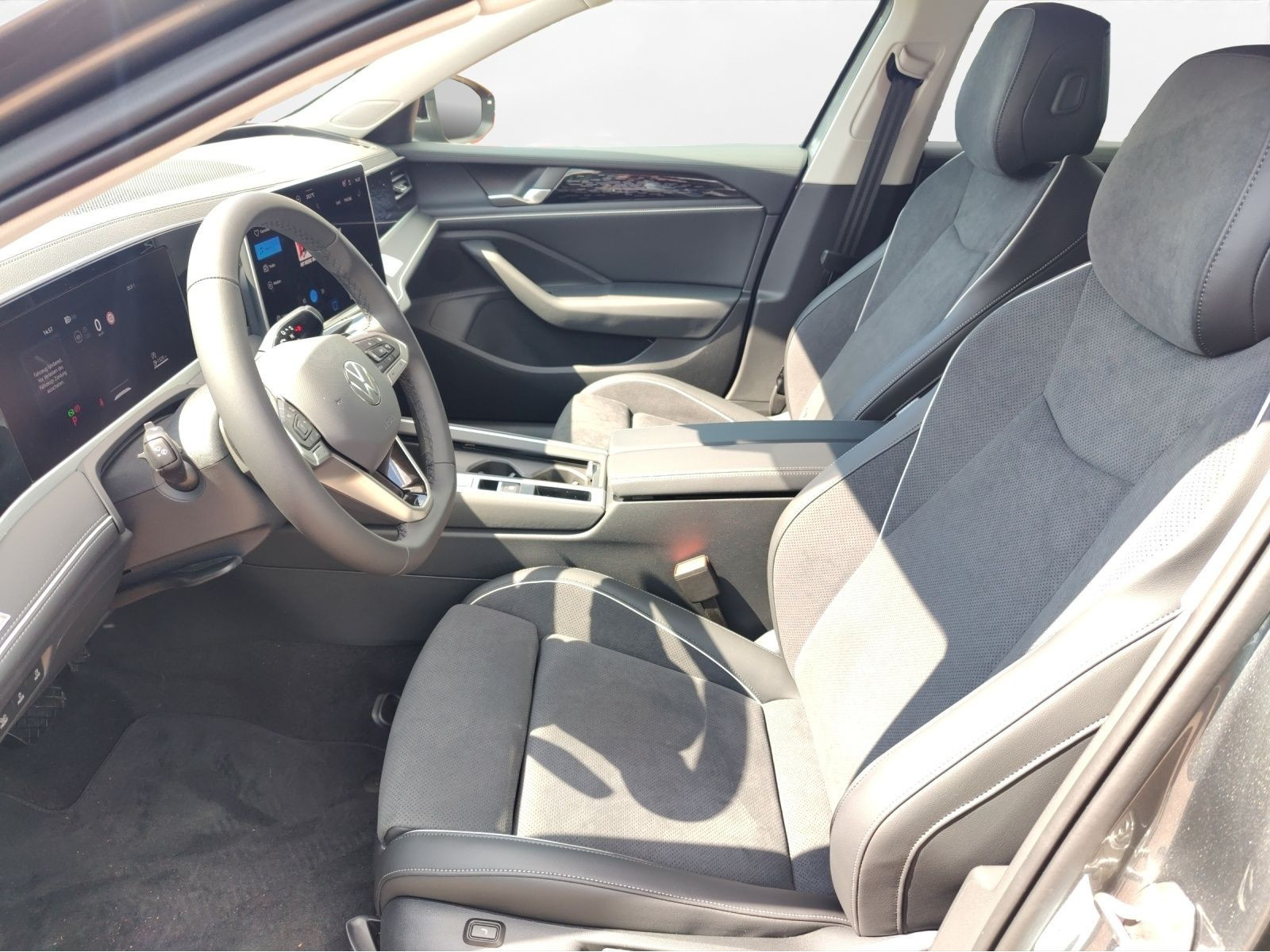 Volkswagen - Passat_4