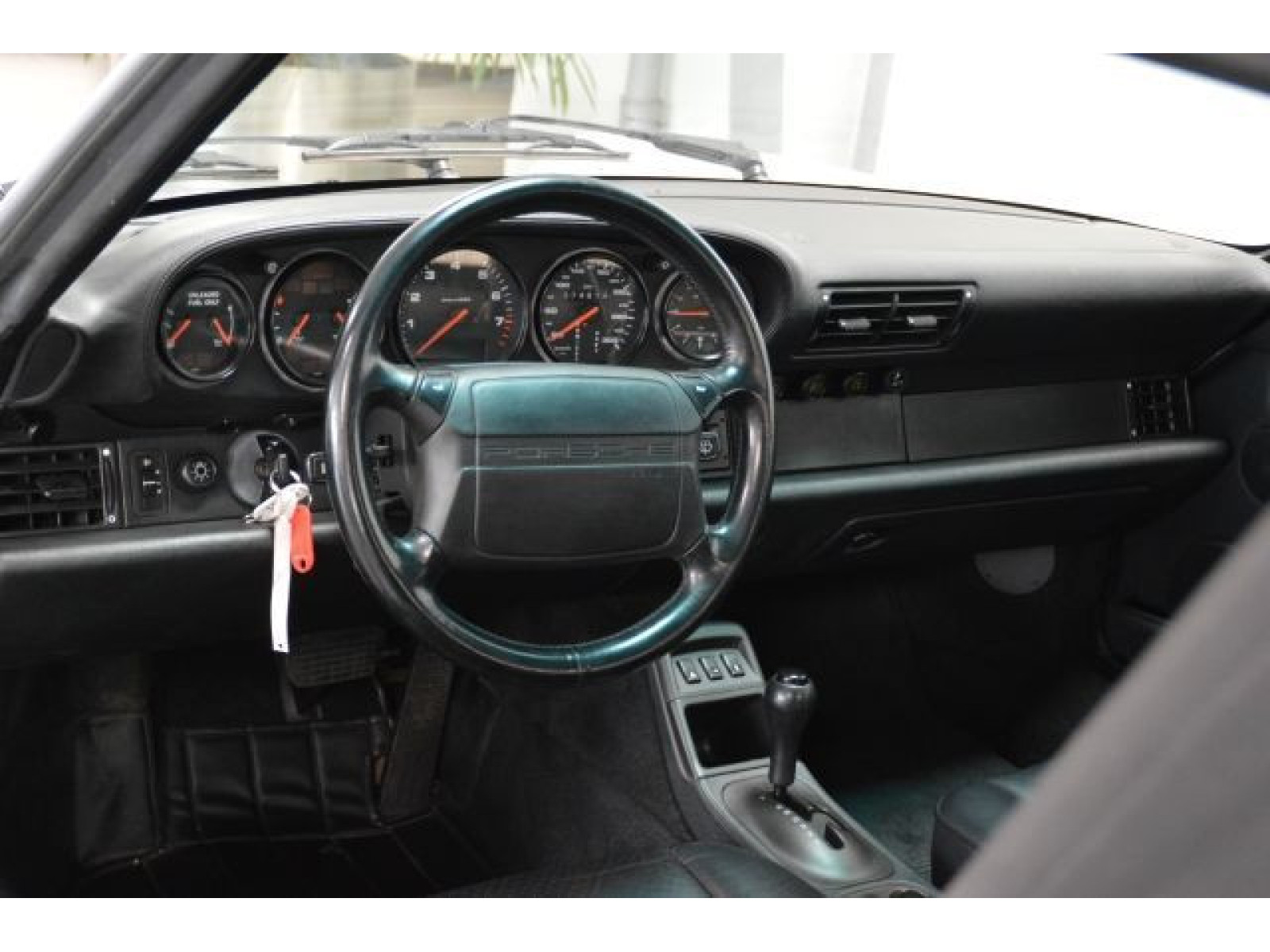 Porsche - 964_19
