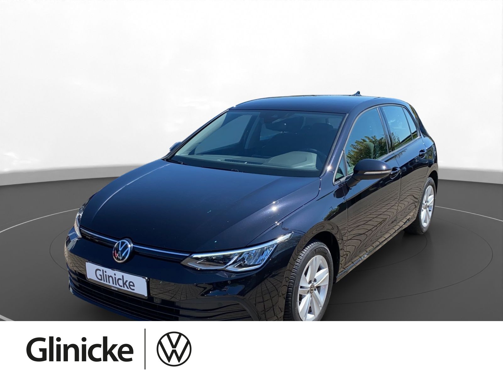 Golf VIII 1.5 TSI Navi PDC LED Sitzh.