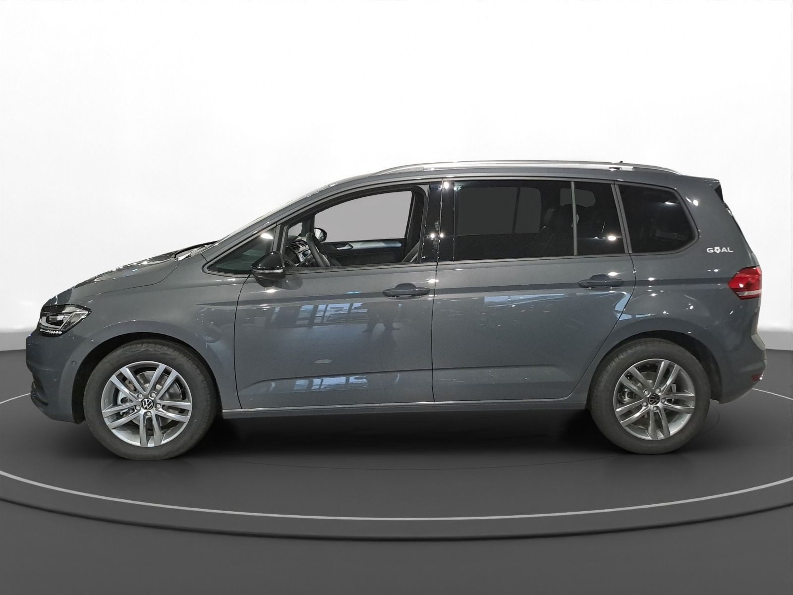 Volkswagen - Touran_5