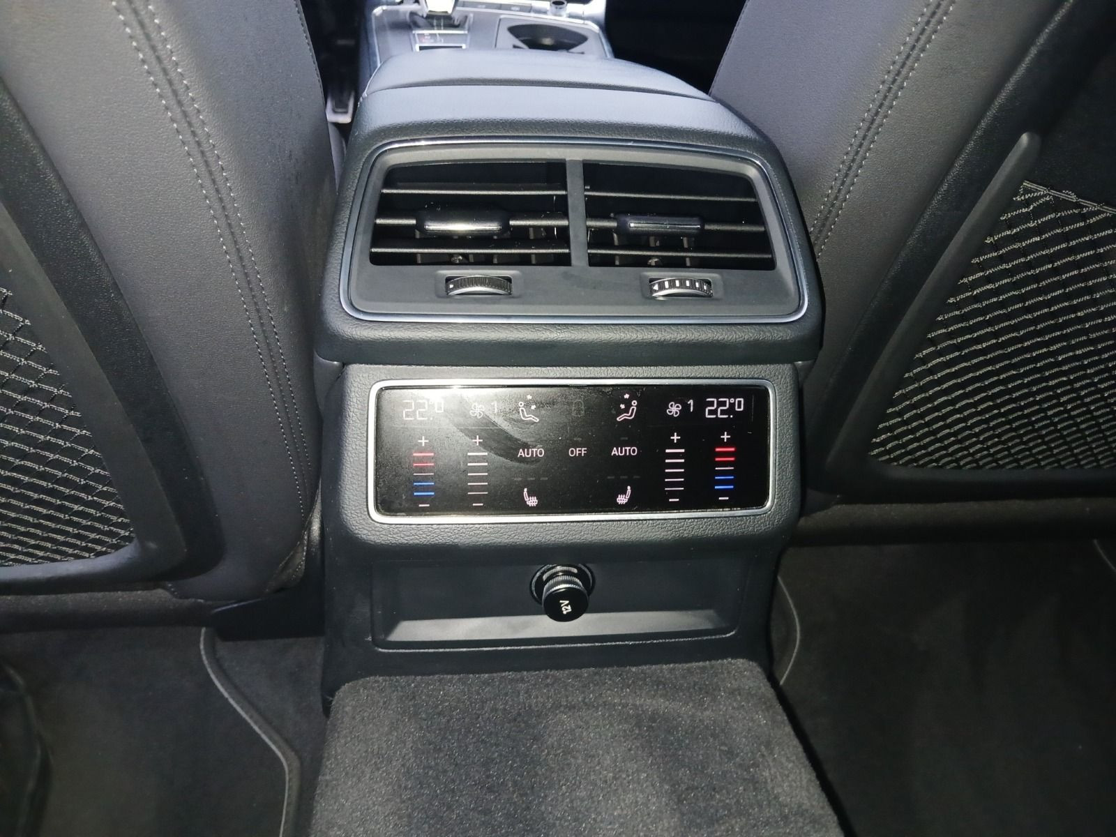 Audi - A6 Avant_15