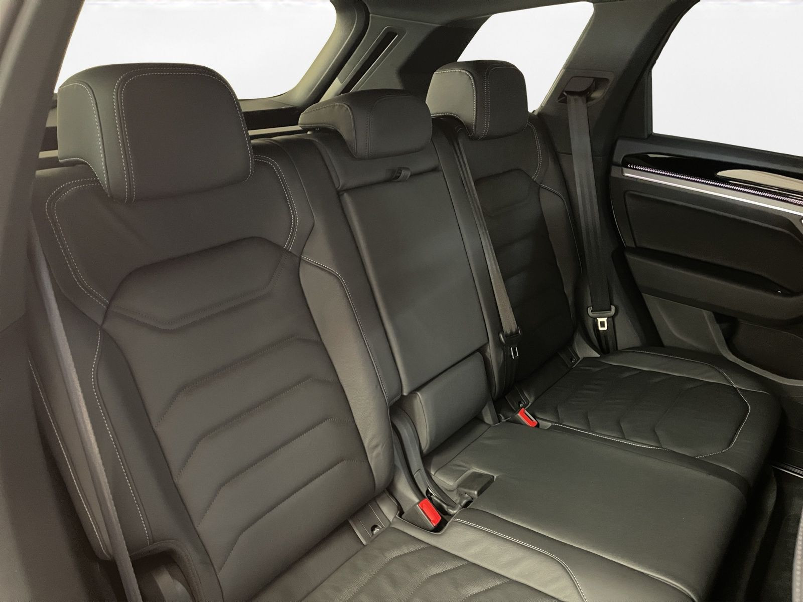 Volkswagen - Touareg_19