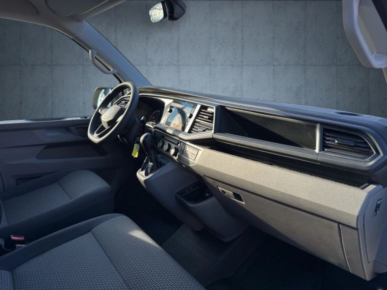 Volkswagen - T6.1 Transporter_12
