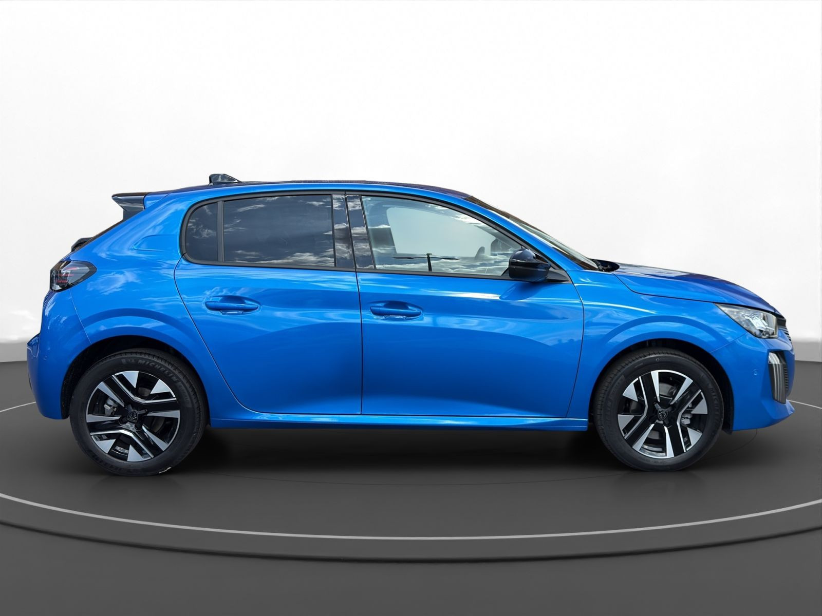 Peugeot - 208_6