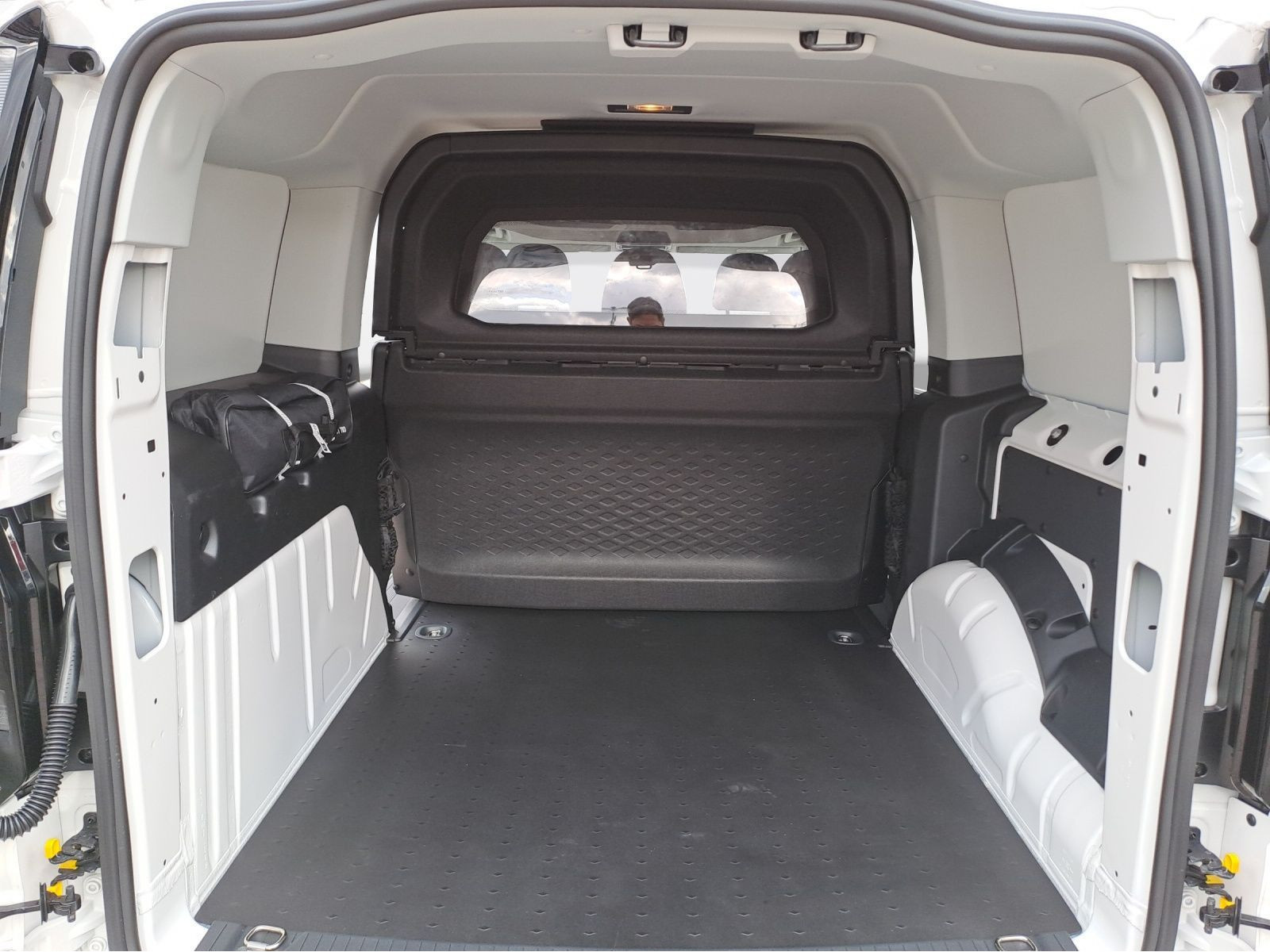 Volkswagen - Caddy_19