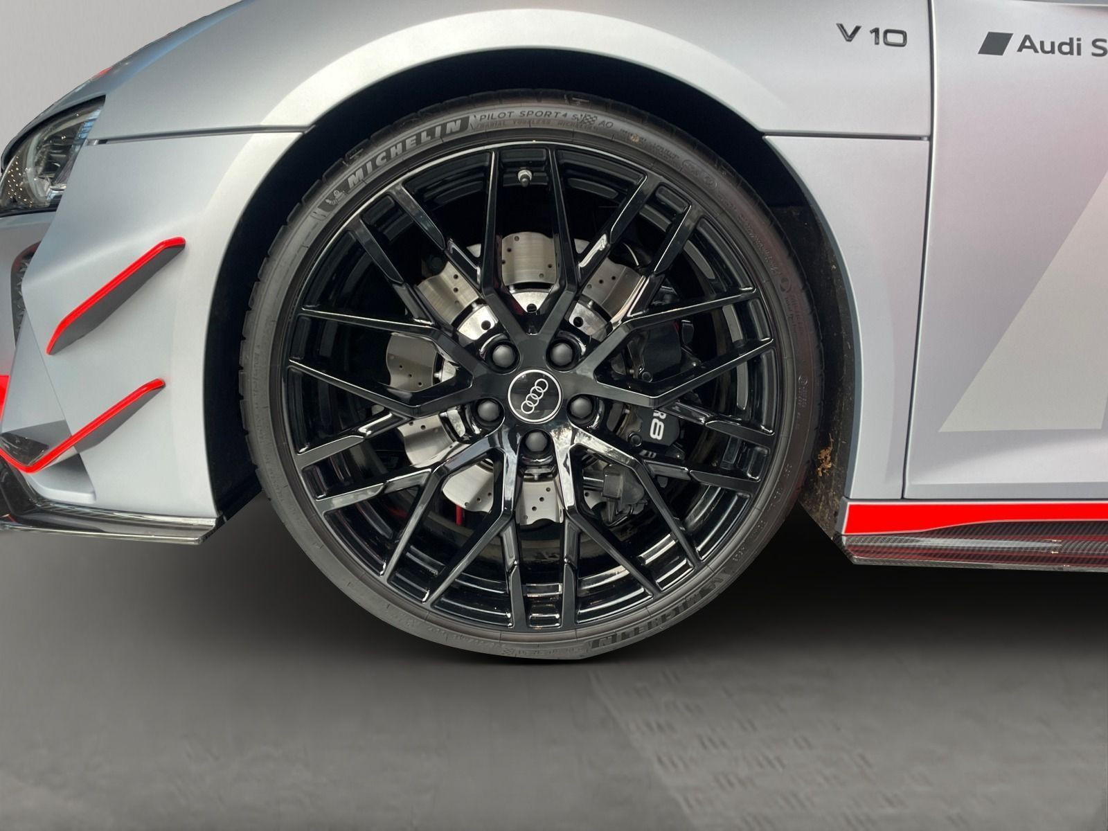 Audi - R8_7