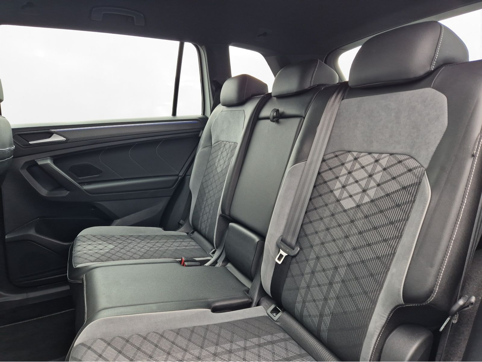 Volkswagen - Tiguan Allspace_5