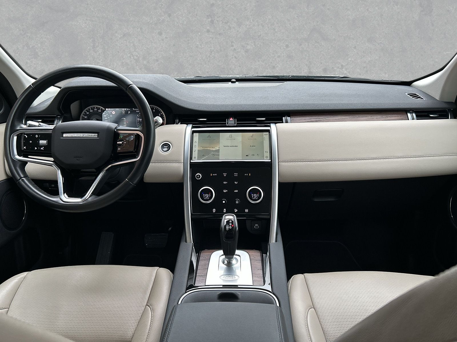 Land Rover - Discovery Sport_4