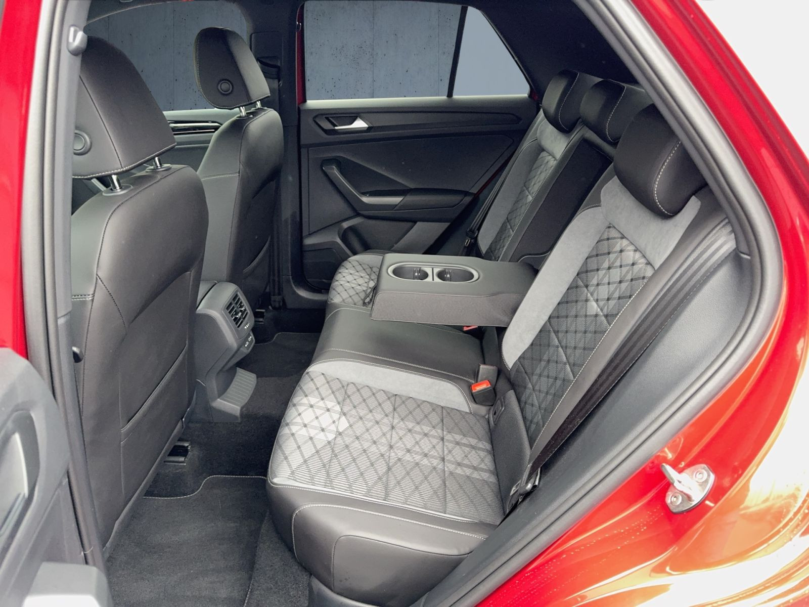 Volkswagen - T-Roc_14