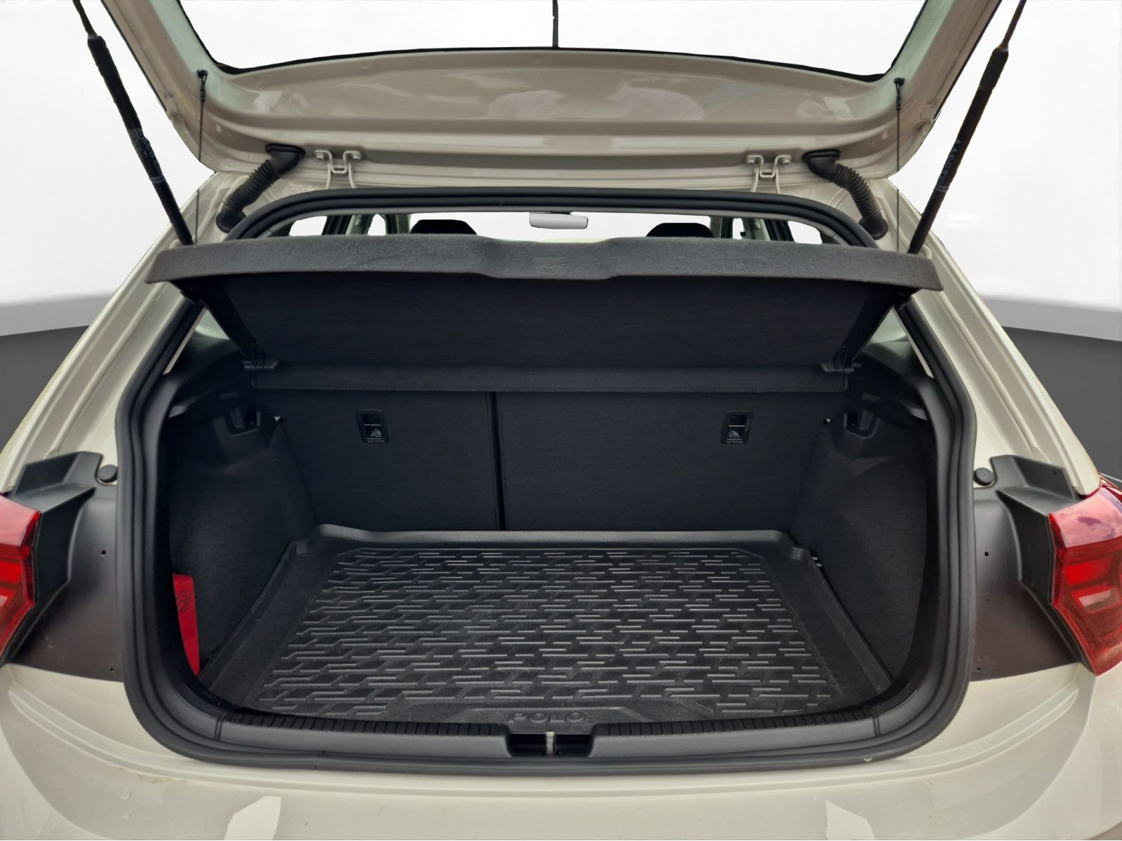 Volkswagen - Polo_8