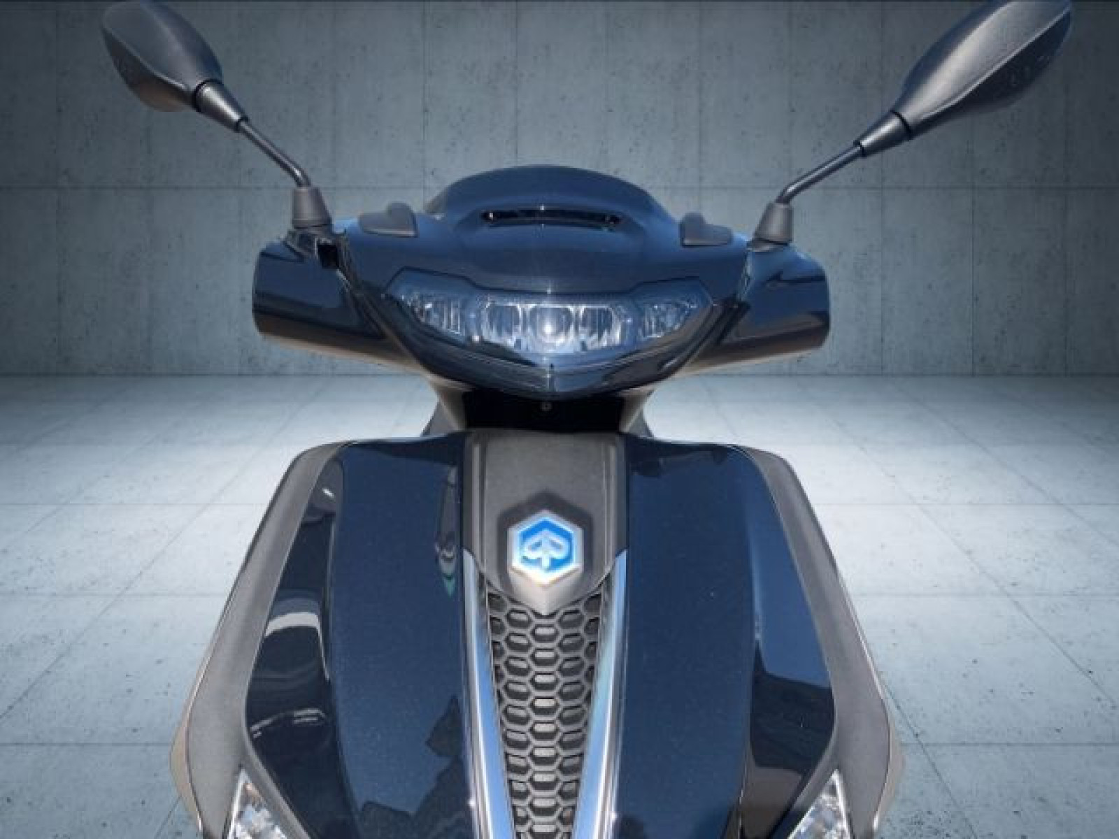 Piaggio - _10