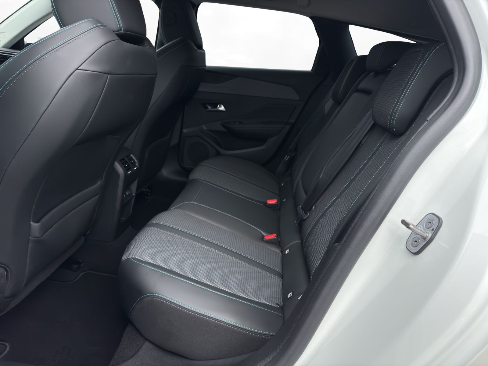 Peugeot - 308_10