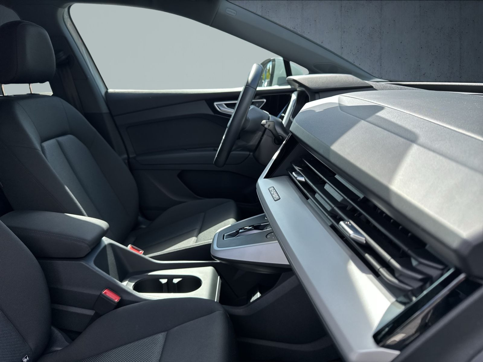 Audi - Q4 Sportback e-tron_24