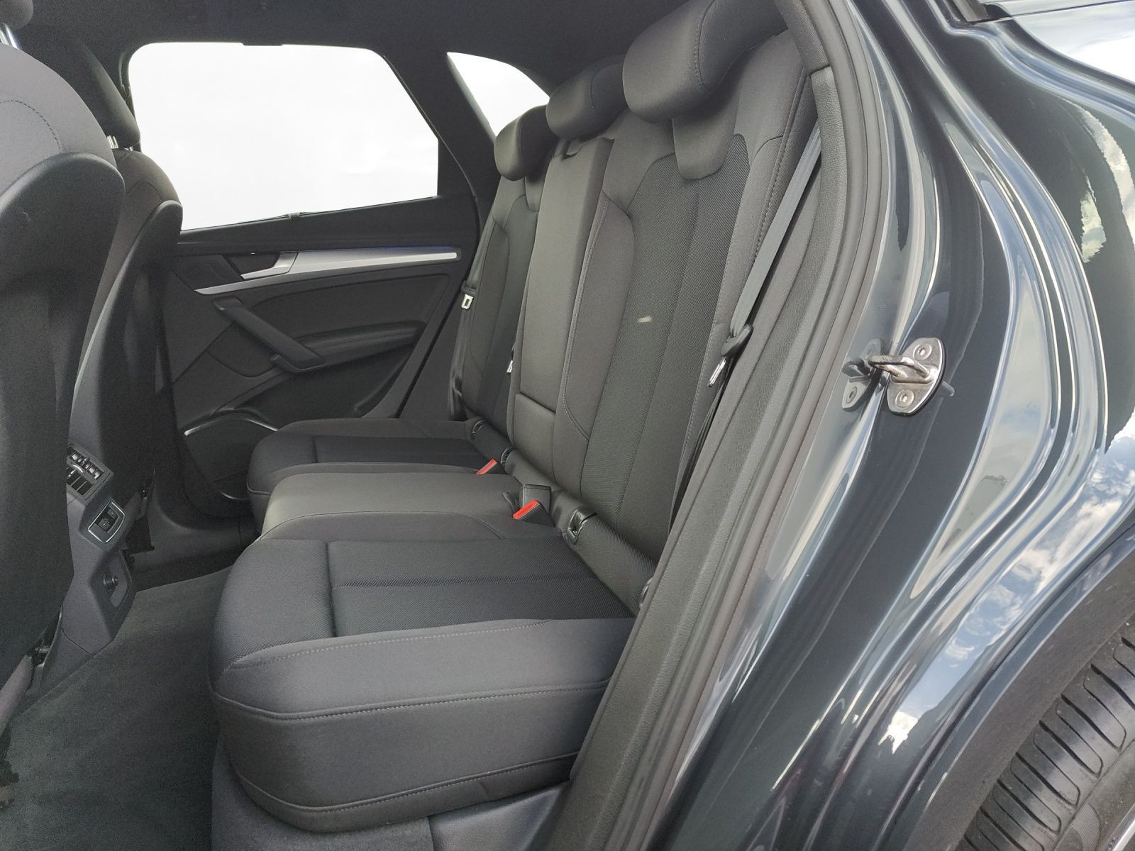 Audi - Q5_6