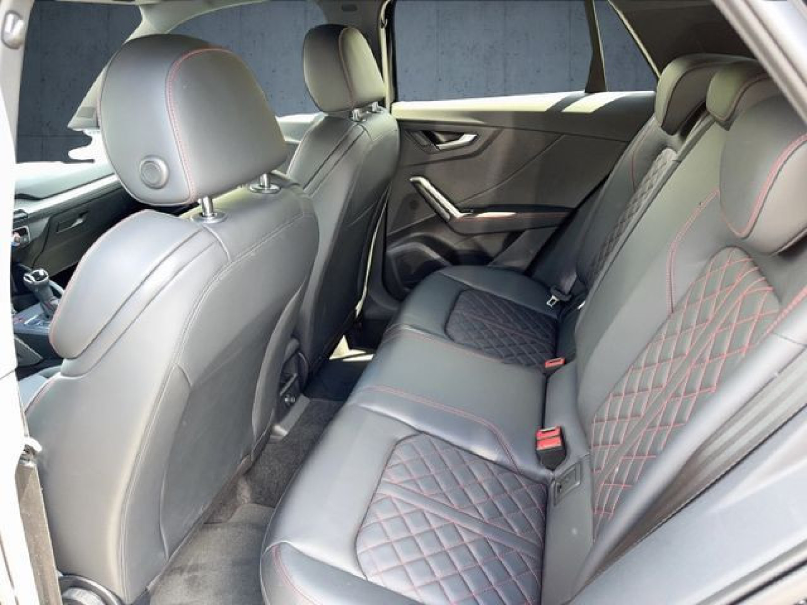 Audi - SQ2_15