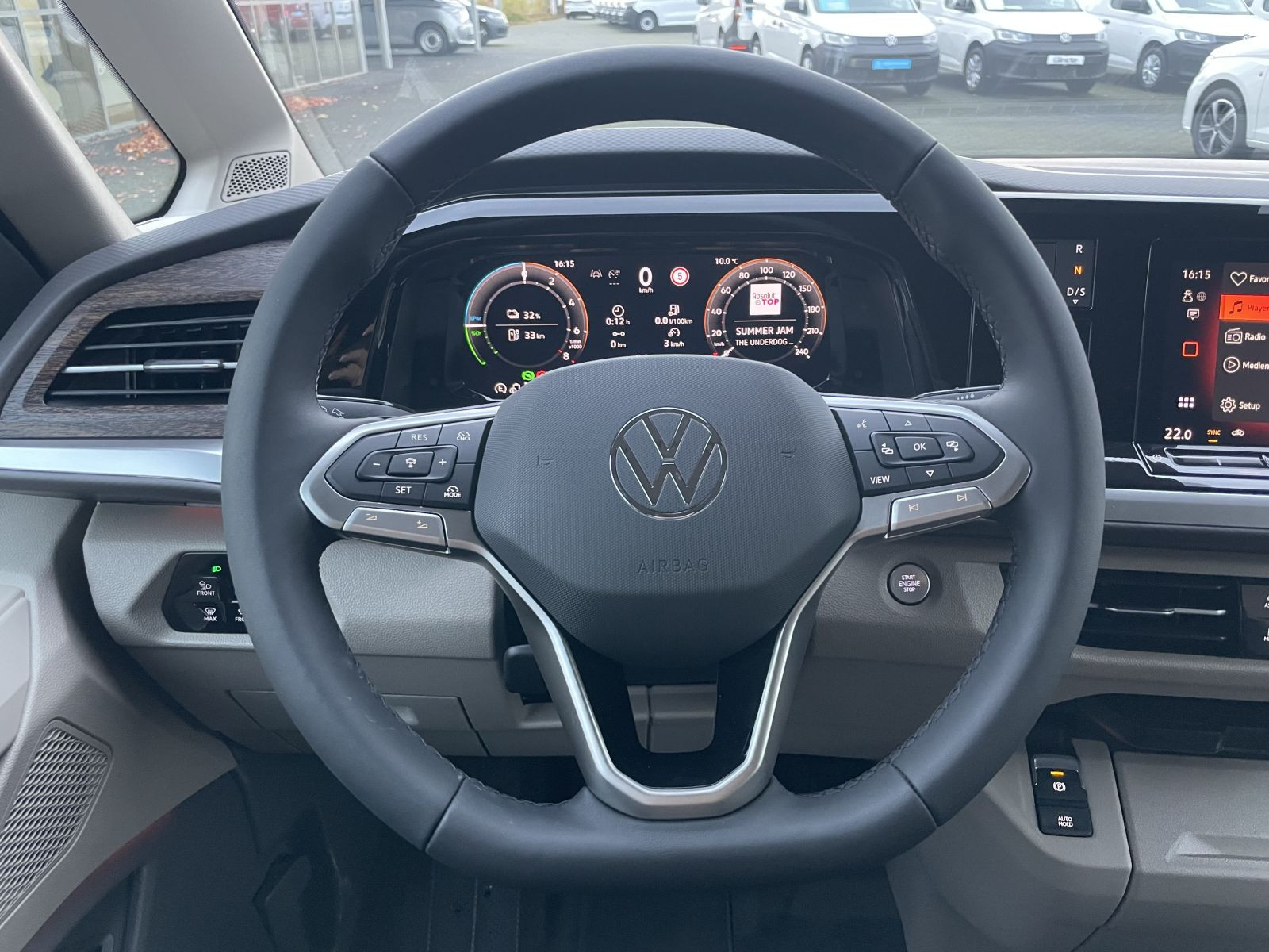 Volkswagen - Multivan_17