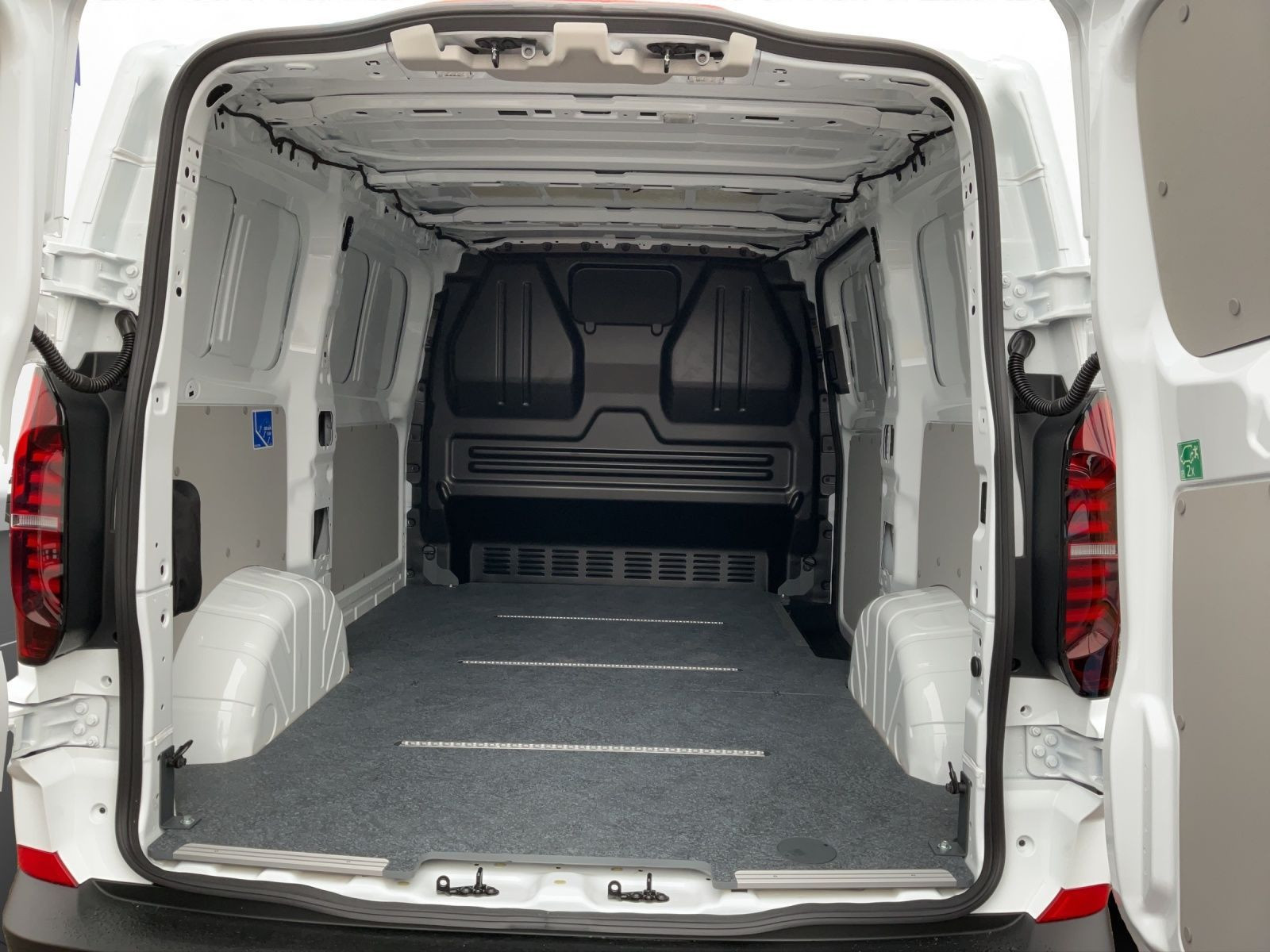 Volkswagen - T7 Transporter_9