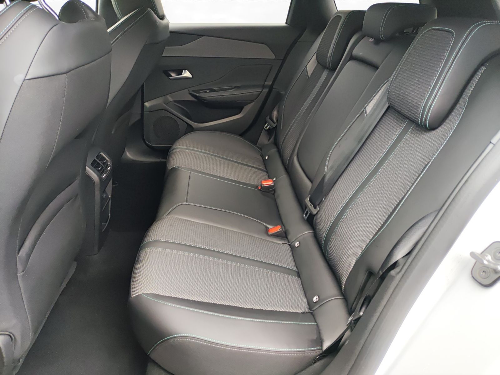 Peugeot - 308_12