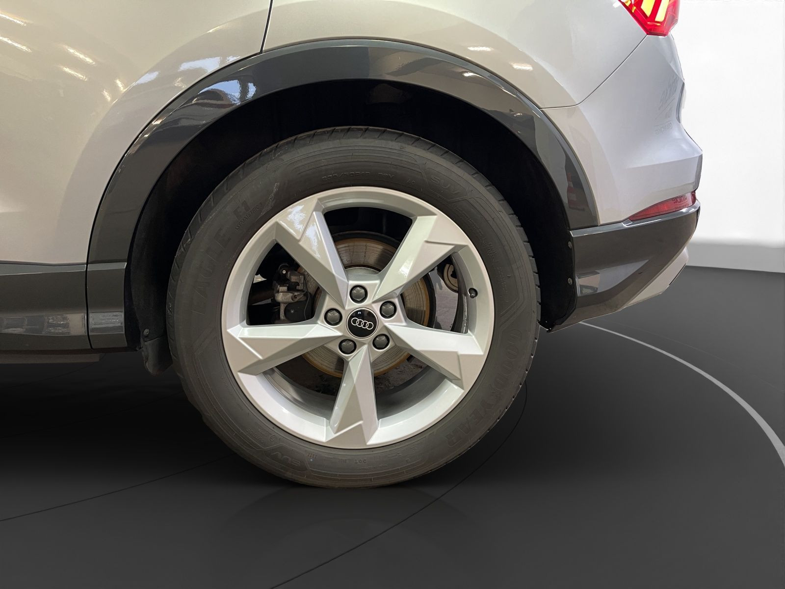 Audi - Q3_14 Audi - Q3_14